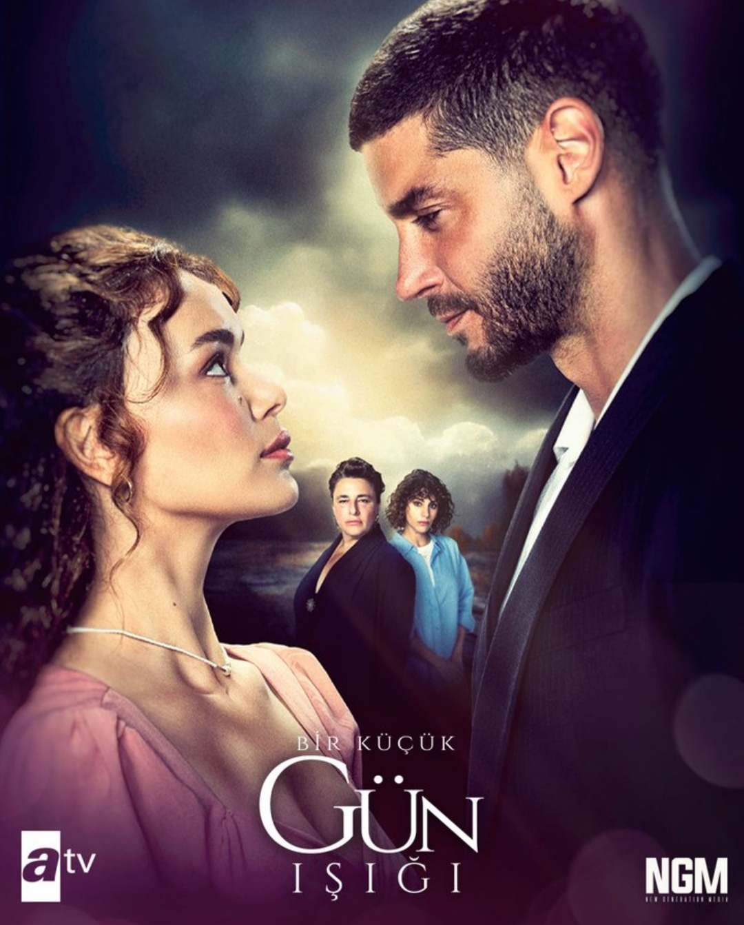 مسلسل القليل من ضوء النهار الحلقة 22